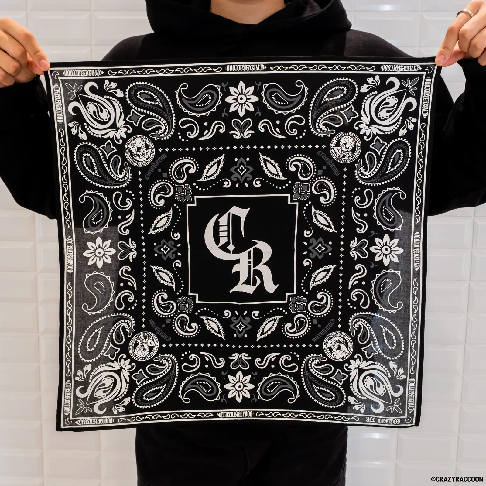 CrazyRaccoon CR_xxday 黒の日 ロゴデザイン